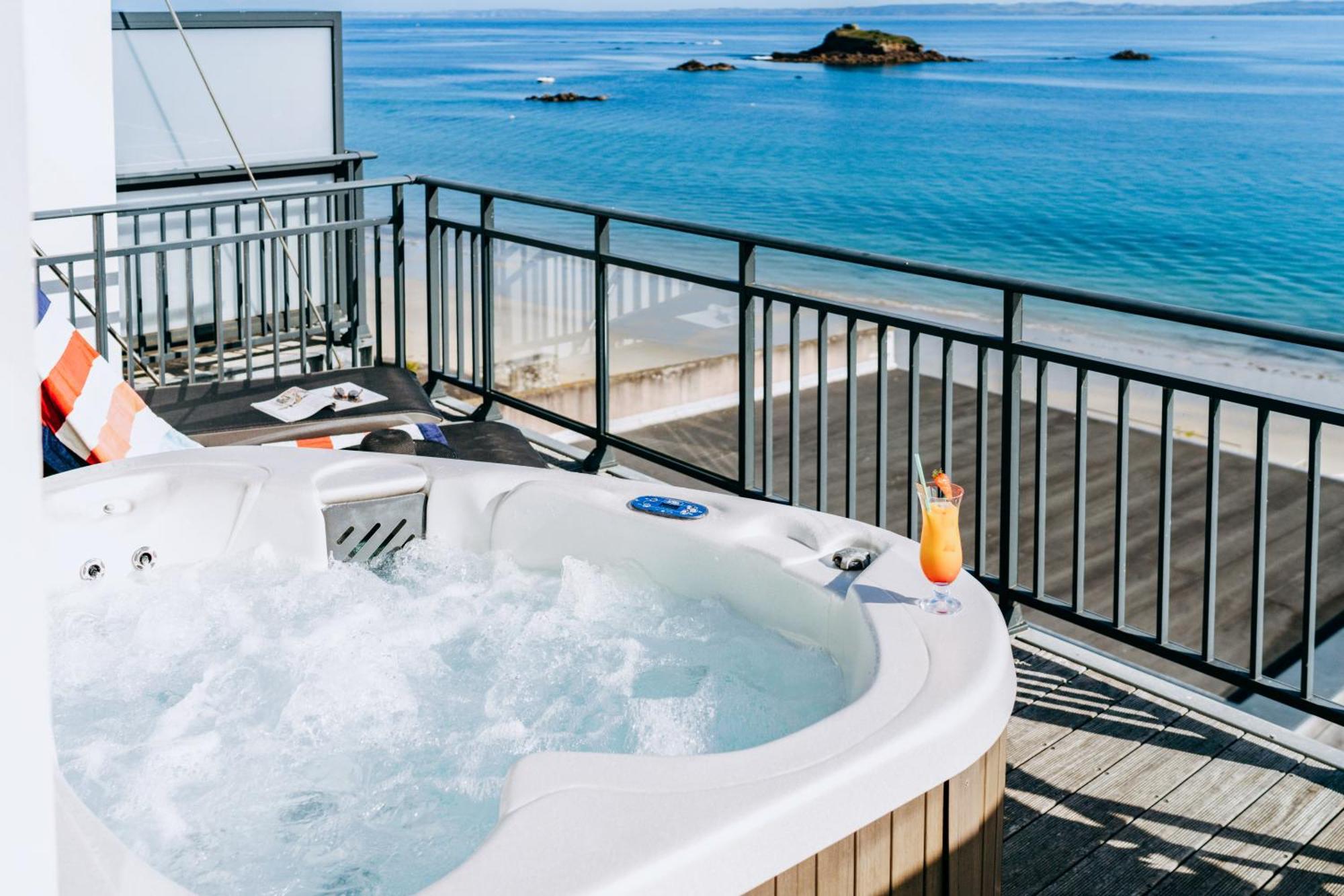 Hotel Valdys Thalasso & Spa - La Baie Douarnenez Exterior foto